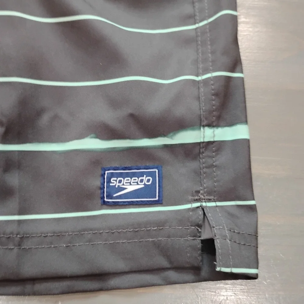 NWT SPEEDO Bondi Edge Board Shorts Men's M Black Multi Stripe Fully Lined Swim